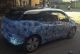 Blau gemusterter BMW Hybrid Testwagen
