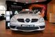 Frontansicht des Safety Car im Mercedes Showroom in München